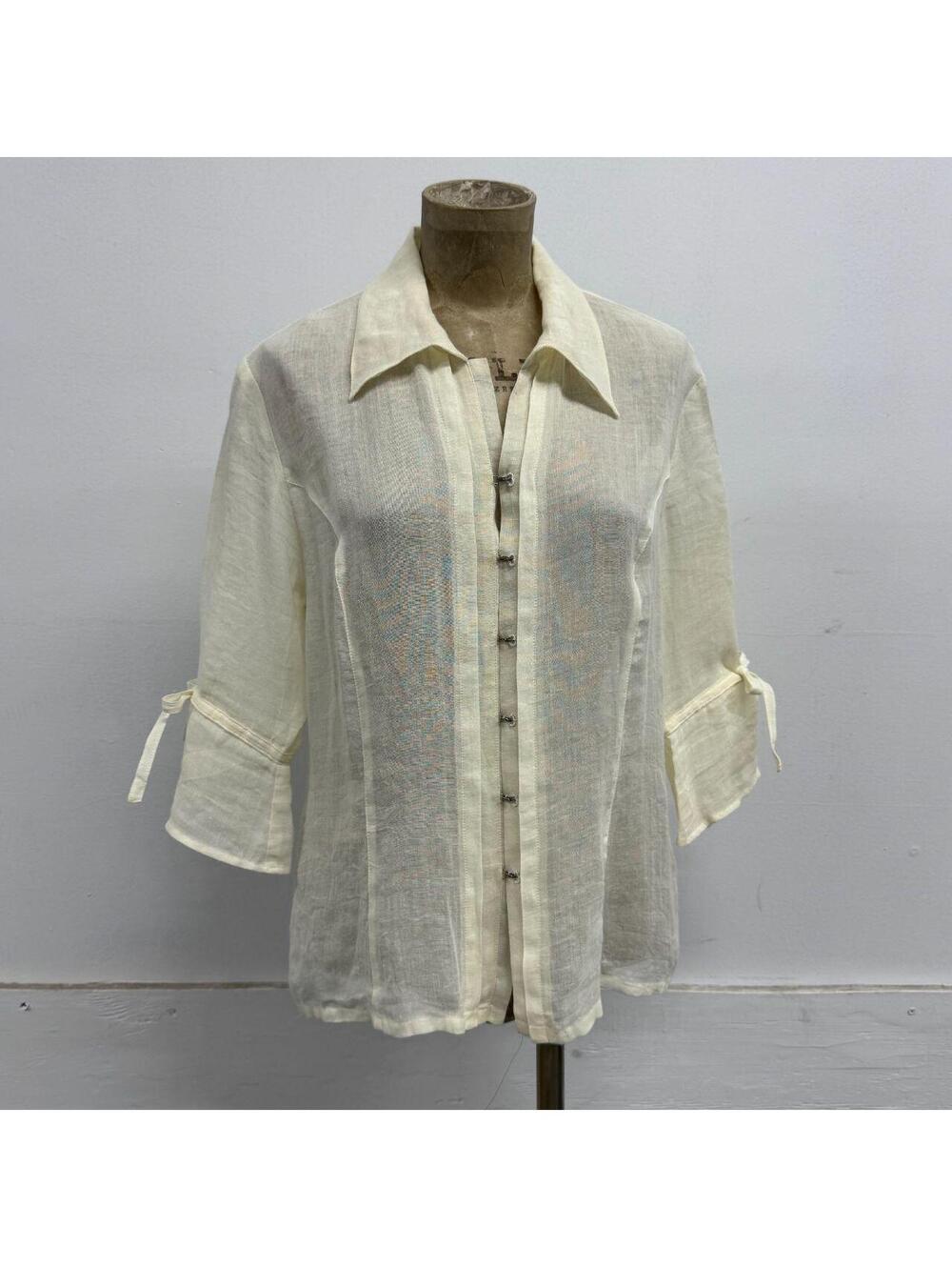 Japanese Vintage io comme io Nettle-Fiber Hook-and-Eye Blouse